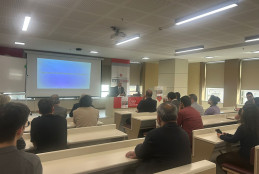 "İstanbul'da Dünyanın İlk Üniversitesi ve Hukuka Katkısı" Konferansı